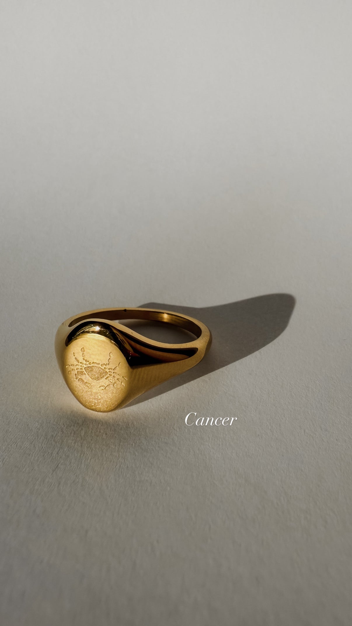 Starsign Signet Ring - Gold