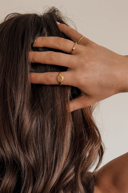 Moon Signet Ring - Gold