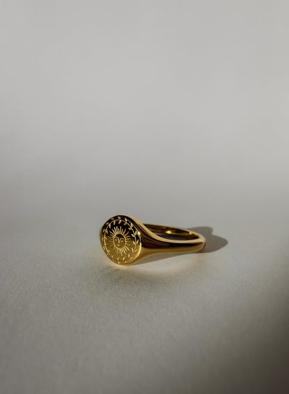Summer Signet Ring - Gold