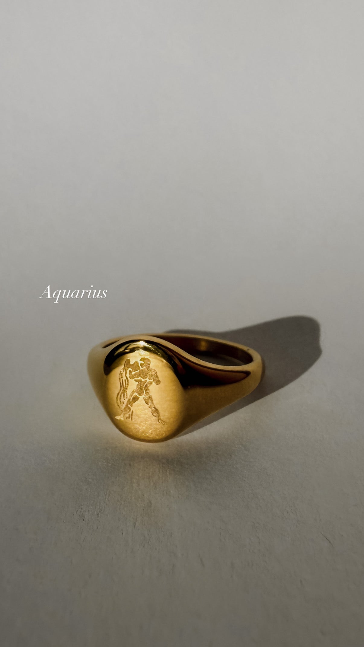 Starsign Signet Ring - Gold