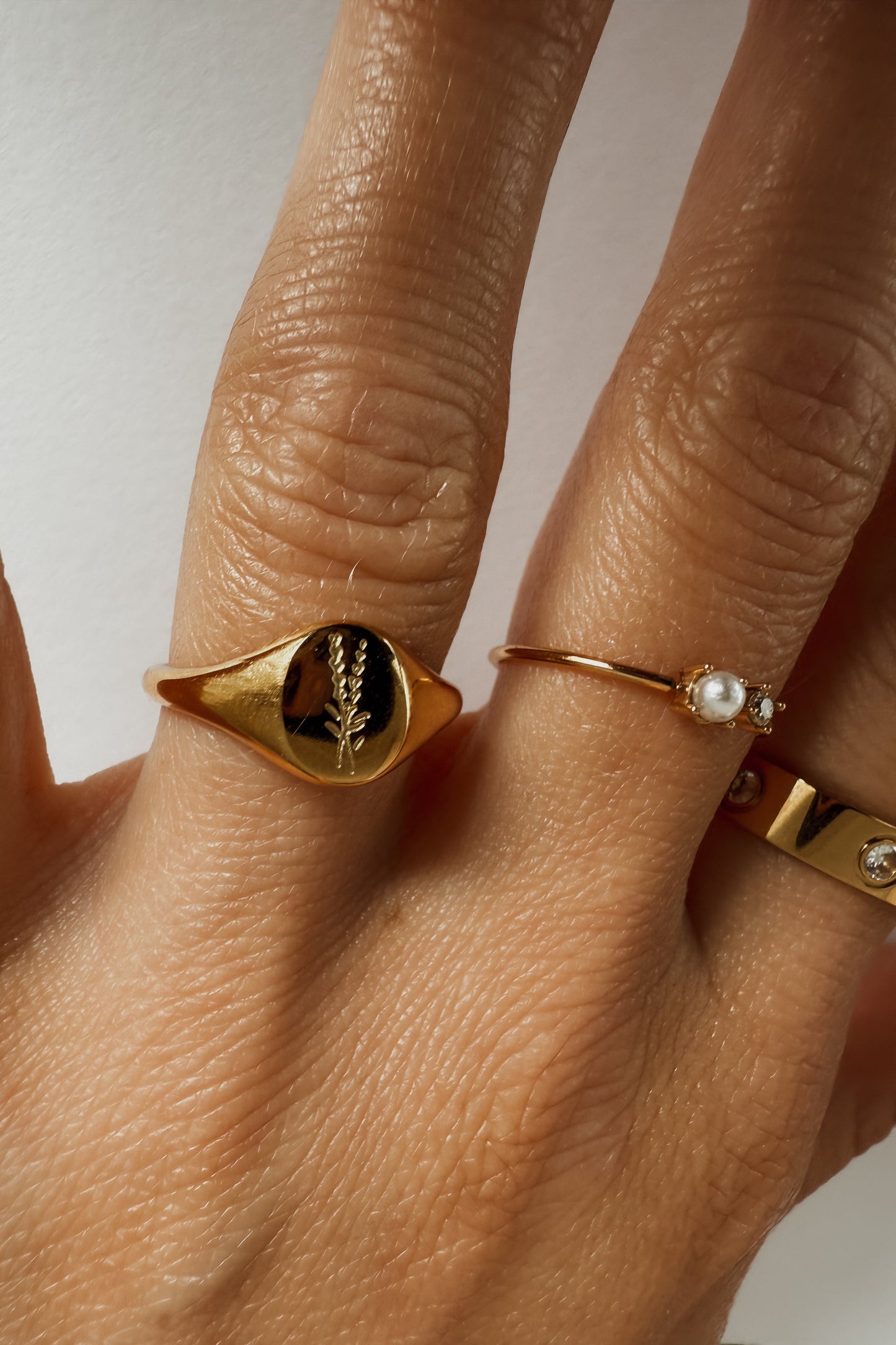 Lavender Signet Ring - Gold