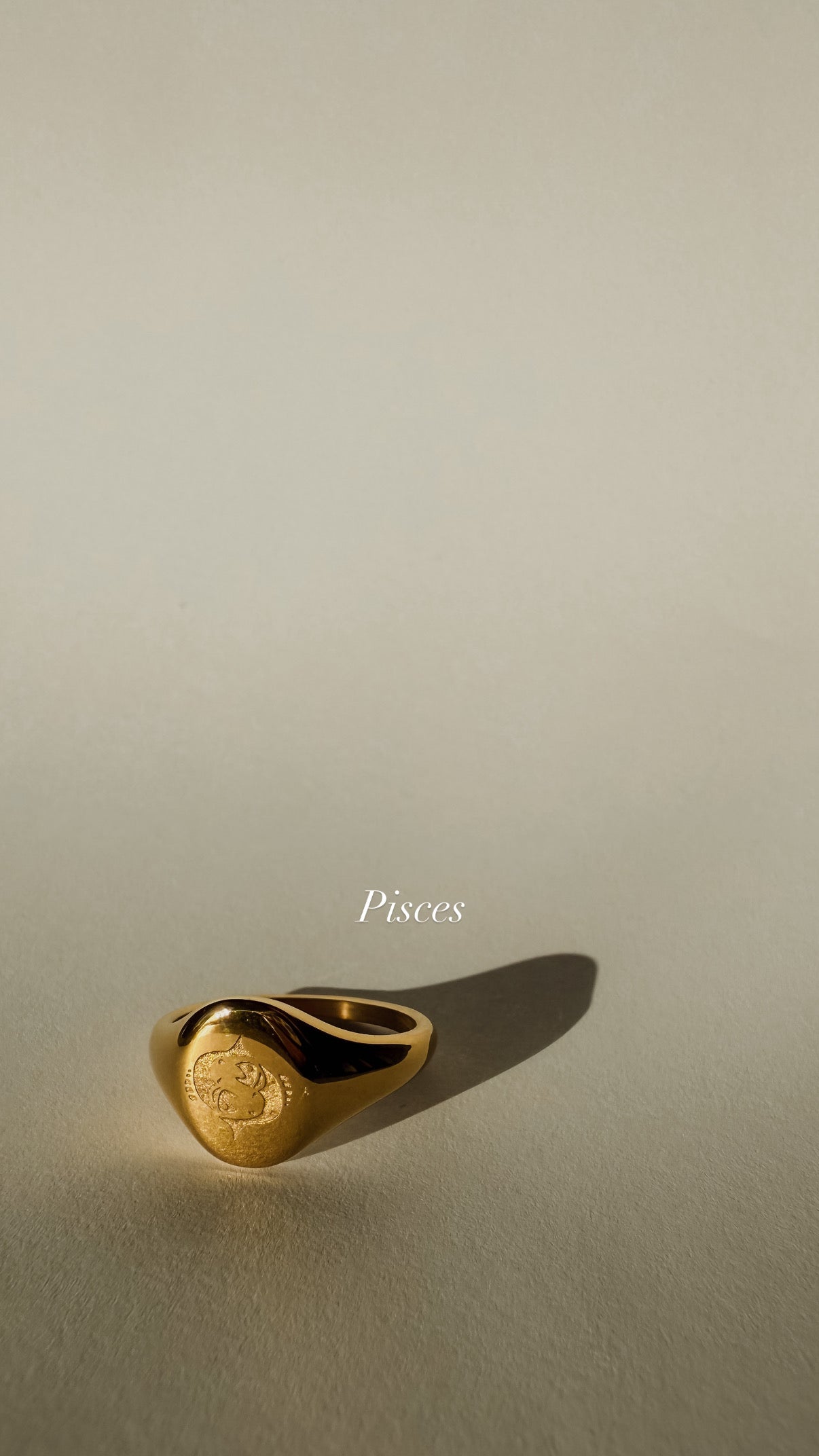 Starsign Signet Ring - Gold