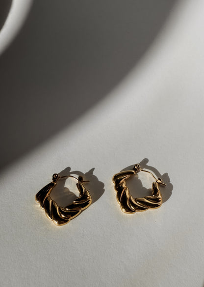 Maggie Earrings - Gold