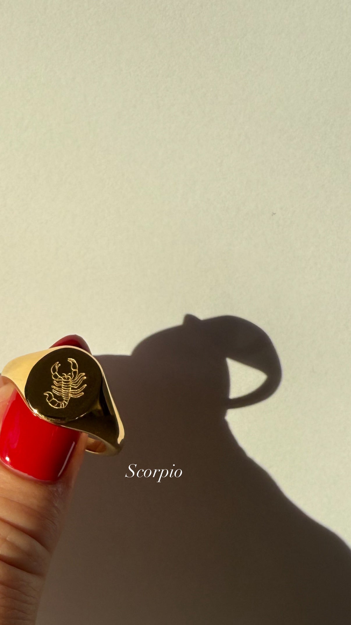 Starsign Signet Ring - Gold