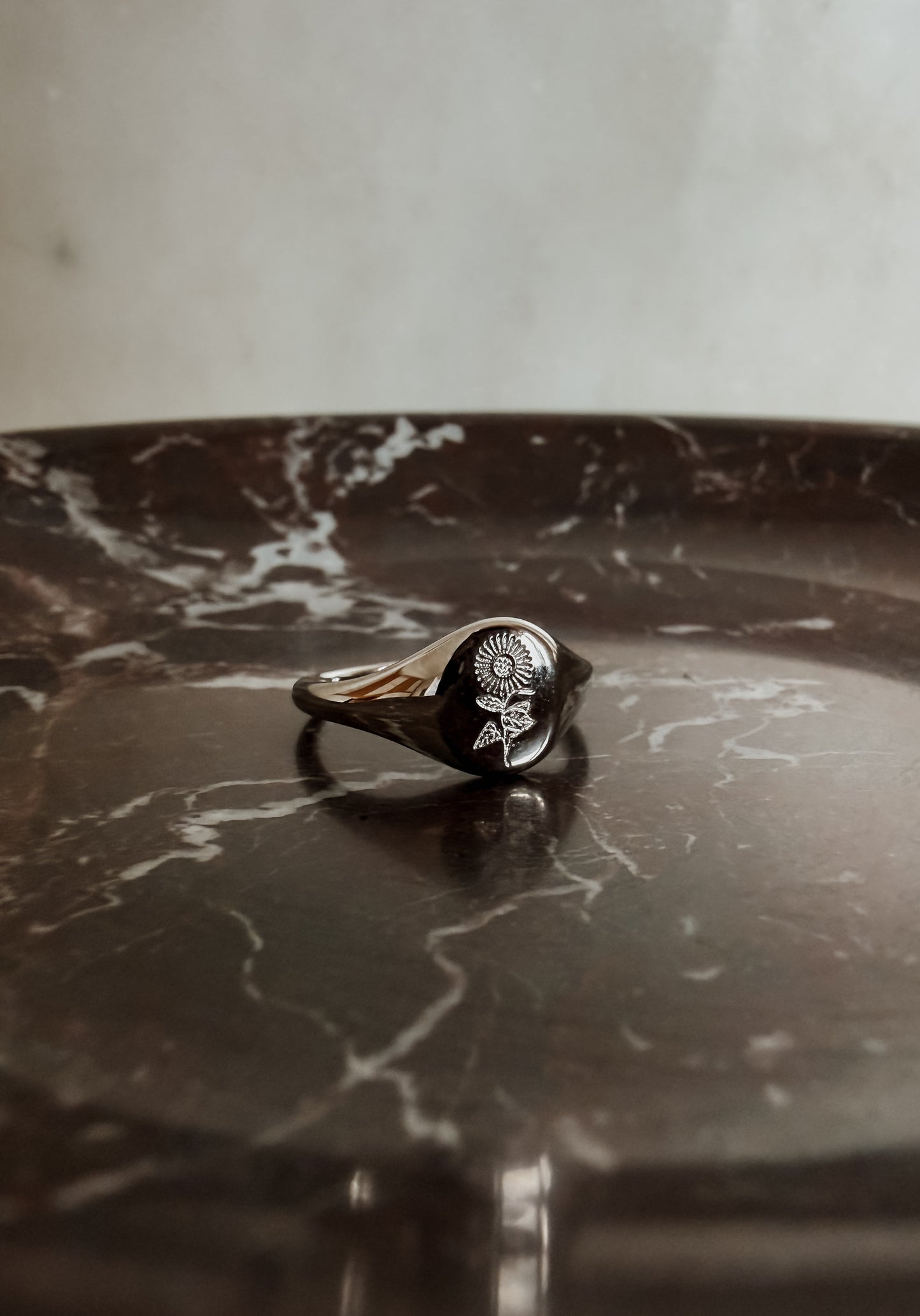 Sunflower Signet Ring - Silver