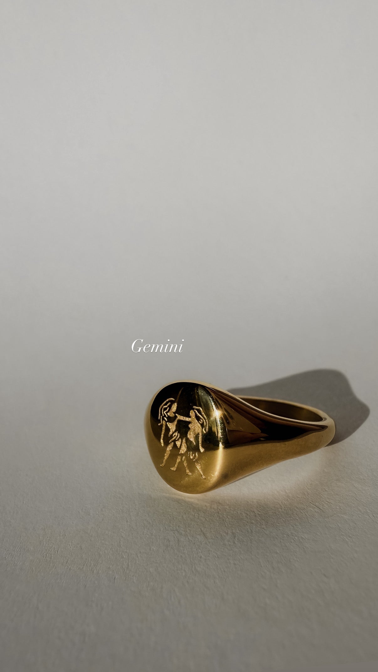 Starsign Signet Ring - Gold