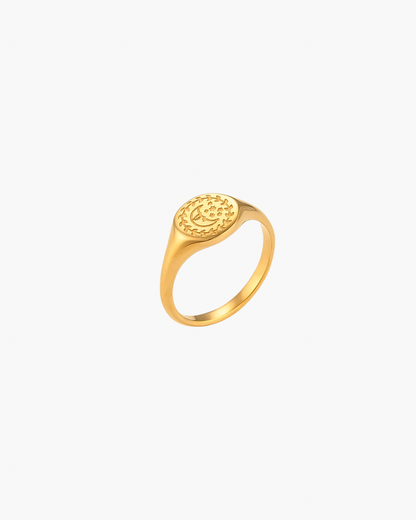 Moon Signet Ring - Gold