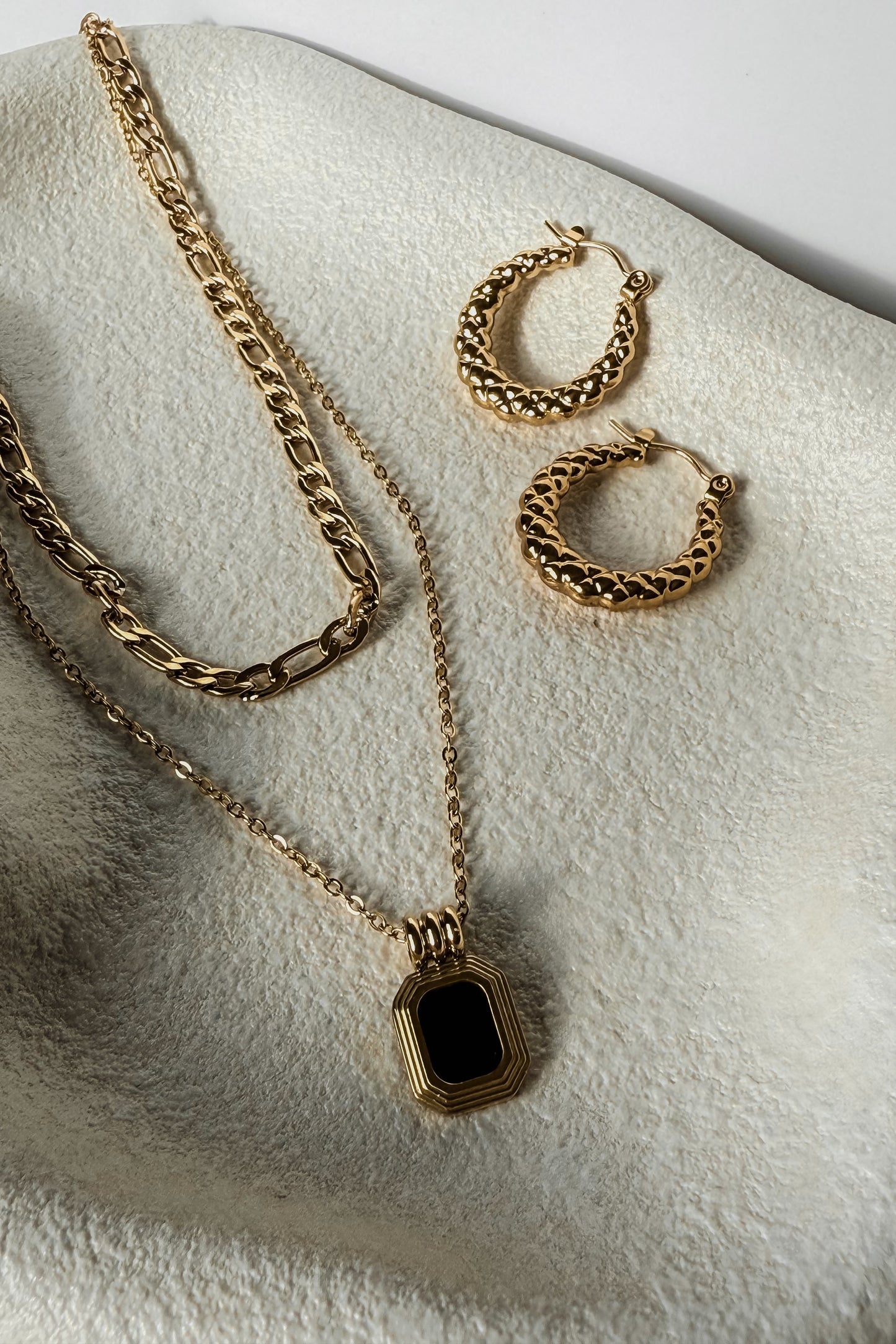 Solara Necklace - Gold